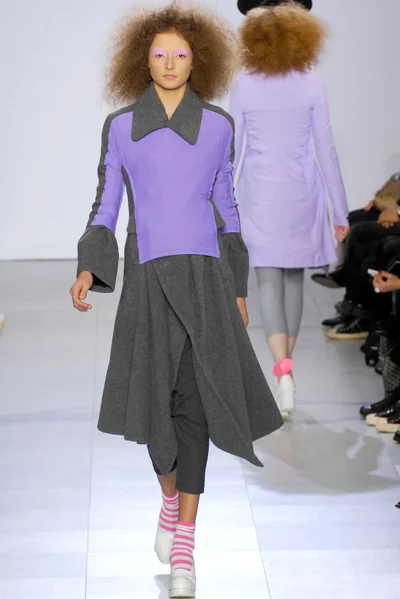 Look 18